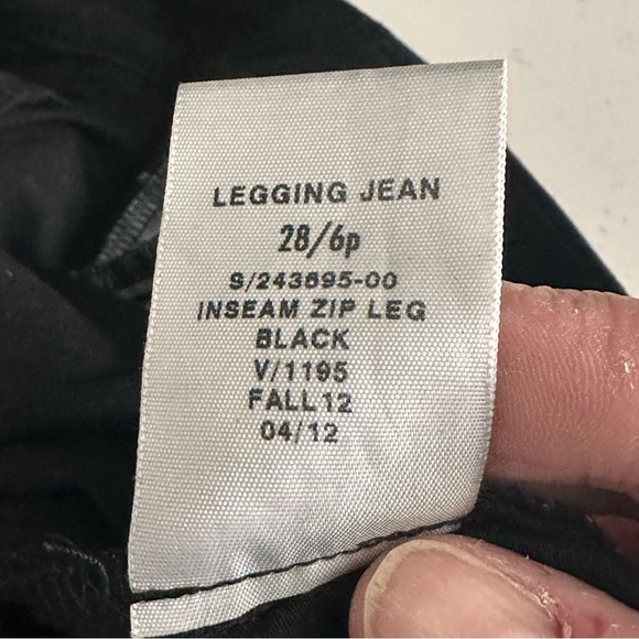 Gap 1969 Black Legging Jeans With Inseam Zip Detail Size 28/6P - Picture 5 of 7